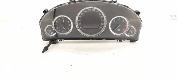 Mercedes-Benz E W212 Speedometer (instrument cluster) 2129004104 2129005003