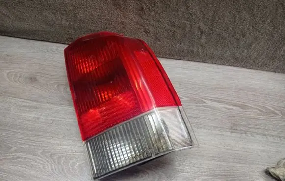 Volvo V70 Rear/tail lights 9154502 9154498