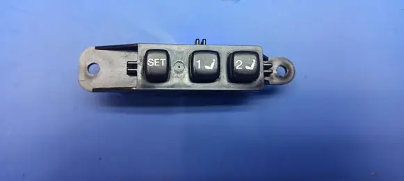 Lexus SC 430 Seat memory switch 9871X17 156987