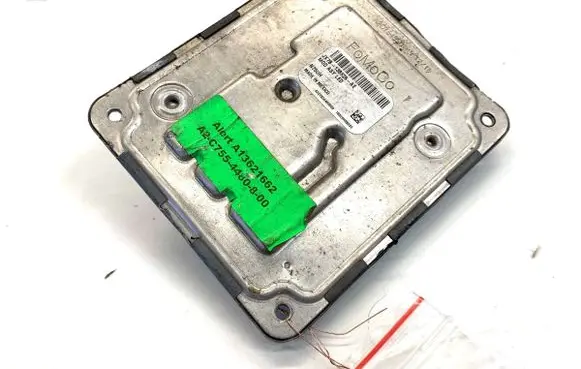 Ford Focus Voltage converter/converter module JX7B13B626AE