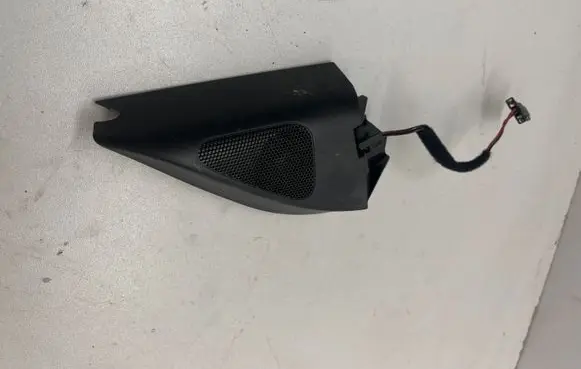 Side speaker trim/cover