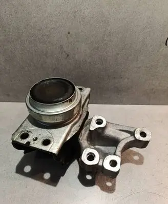 Citroen C4 I Picasso Engine mount bracket 1015086290222