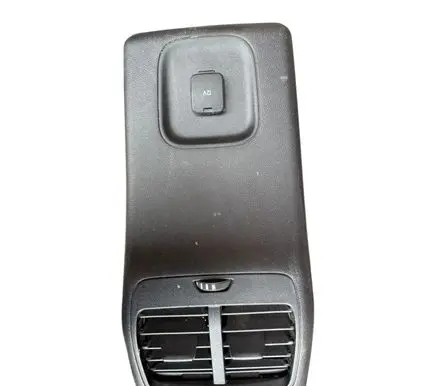 Rear air vent grill