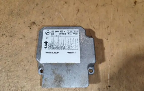 Volkswagen Touran I Airbag control unit/module 1T0909605C 5WK43518