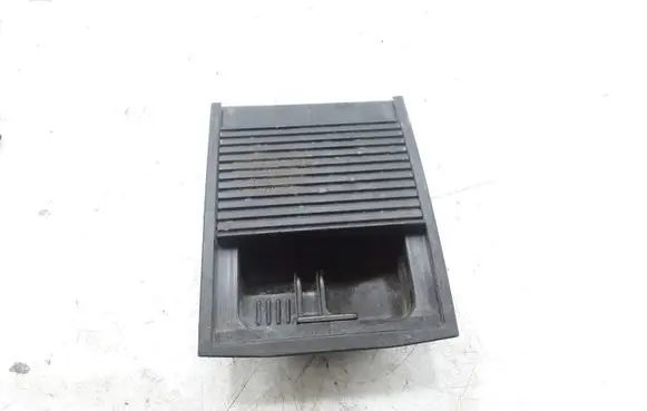 Mercedes-Benz Sprinter W901 W902 W903 W904 Ashtray (front) 309810400