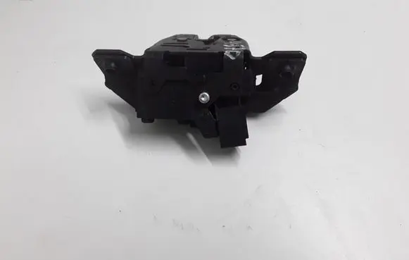 Opel Mokka Loading door lock 13587640