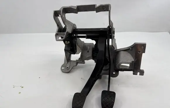Audi A5 8T 8F Pedal assembly 8K2721117