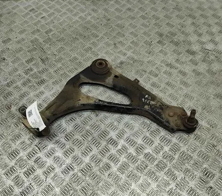 Mercedes-Benz Vito Viano W447 Front lower control arm/wishbone A4473307600