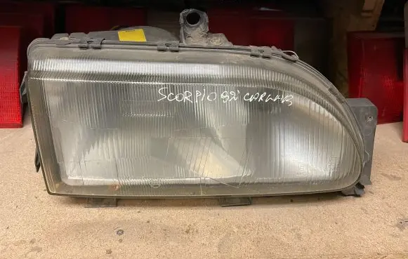 Ford Scorpio Headlight/headlamp 1305235177