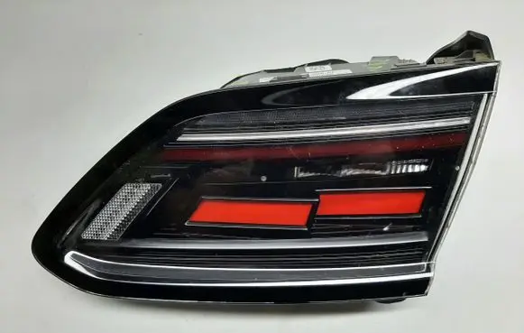 Volkswagen Arteon Shooting Brake Tailgate rear/tail lights 3G8945308AF