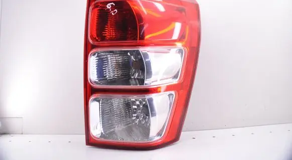 Suzuki Grand Vitara II Rear/tail lights 22059079