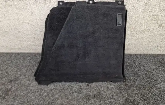 Trunk/boot side trim panel