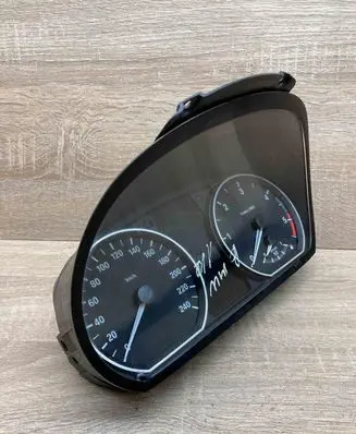 BMW 1 E81 E87 Speedometer (instrument cluster) 4032052