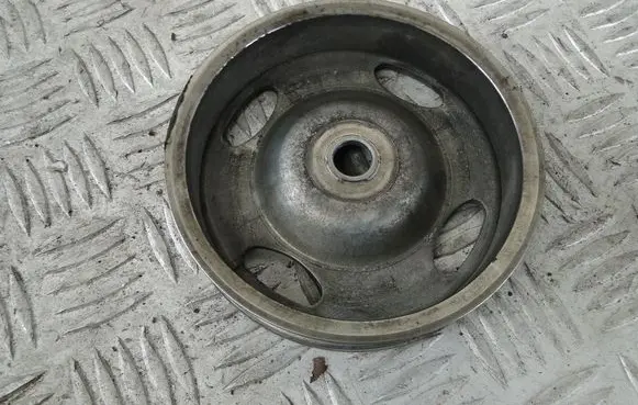 Volkswagen Touran I Crankshaft pulley 03C105255E