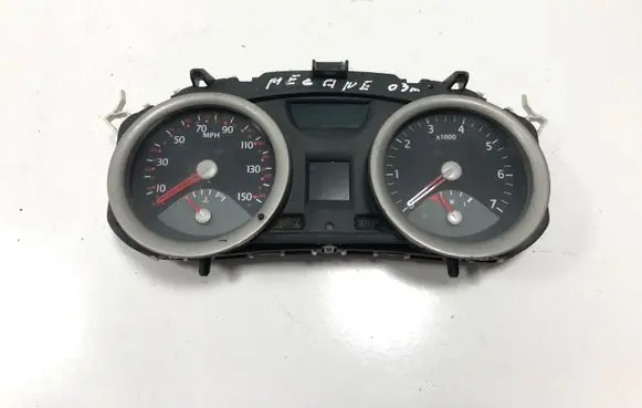 Renault Megane II Speedometer (instrument cluster) 35110419 820030655 2RPF10A855AD
