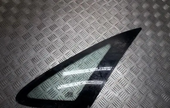 Renault Laguna I Rear side window