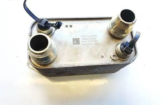 Engine oil radiator