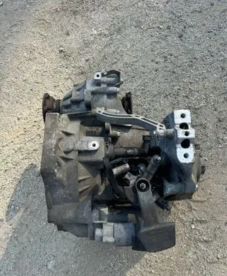 Volkswagen PASSAT B6 Manual 6 speed gearbox KVT