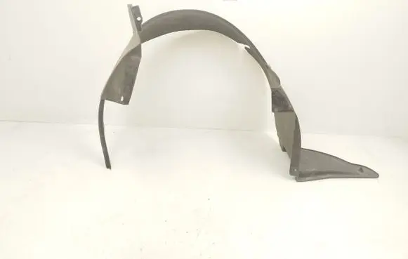 Front wheel arch liner splash guards