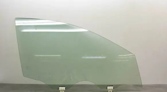 Nissan Rogue Front door window glass four-door NSGM408 80320AL501