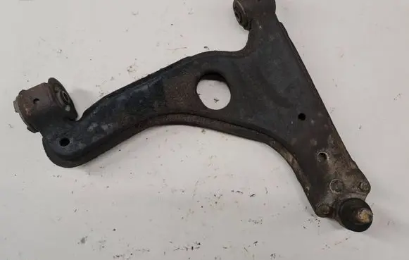 Opel Zafira B Front lower control arm/wishbone