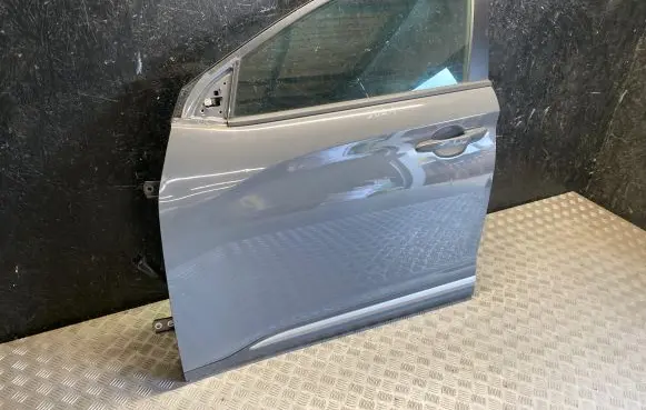 Hyundai Kona I Front door