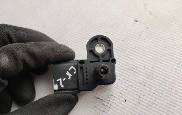 Mazda CX-7 Air pressure sensor 0261230129 L3K918211A