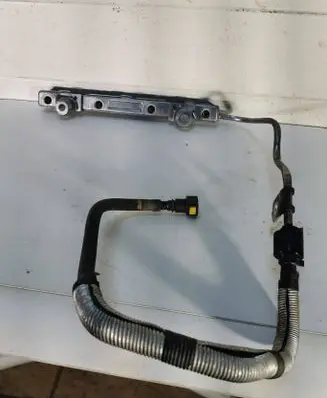 Toyota Auris E180 Fuel injector supply line/pipe 