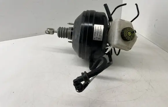 BMW 1 F20 F21 Brake booster 0204259552