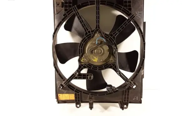 Mitsubishi Outlander Radiator cooling fan shroud