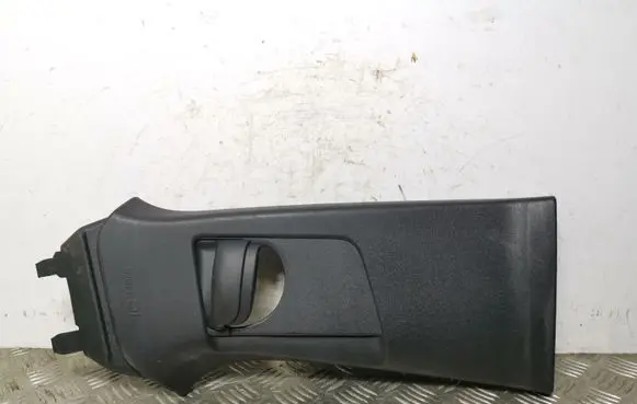 Volvo V40 Cross country (B) pillar trim (bottom) 31102350