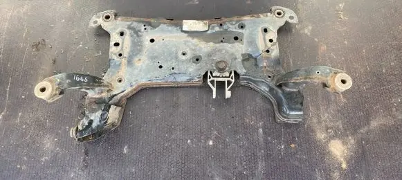 Volvo V40 Front subframe 3059566 A1425460395 201409110722