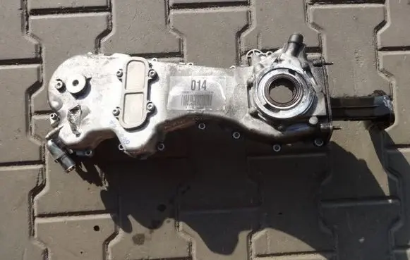 Suzuki Swift II Timing chain cover 55220085