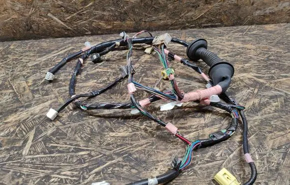 Toyota Solara Front door wiring loom 82152AA190 82152AA