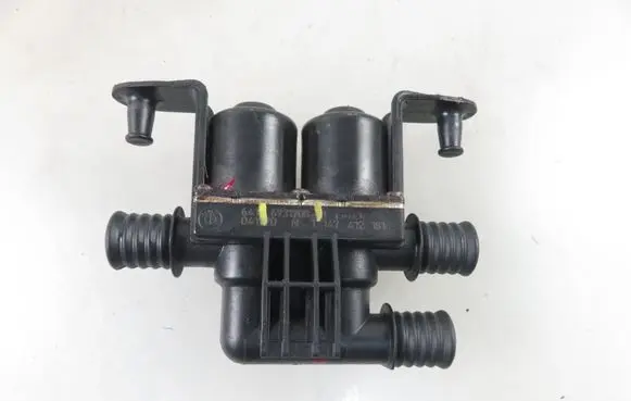 BMW 5 E60 E61 Coolant heater control valve 6931708