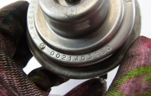 Mercedes-Benz Vito Viano W638 EGR valve 0021403160