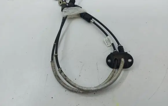 Volvo V40 Gear shift cable linkage 4YTA061CECDA