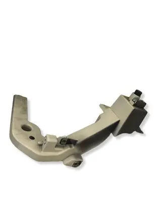 Volvo XC40 Fender mounting bracket 31469372