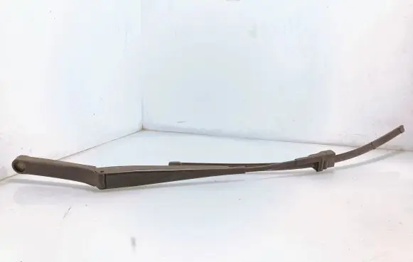 Skoda Octavia Mk2 (1Z) Front wiper blade arm 1Z1955409A
