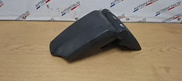 BMW 1 E82 E88 Armrest 7140617