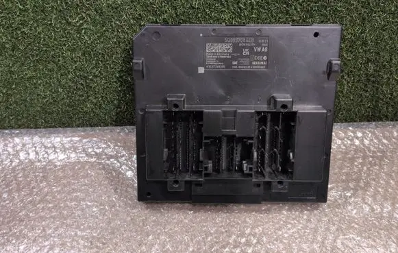 Man TGE 1gen Comfort/convenience module 5Q0937084EB 5Q0937084 A3C07348305
