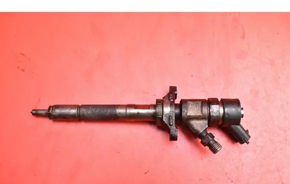 Ford Focus C-MAX Fuel injector 0445110239