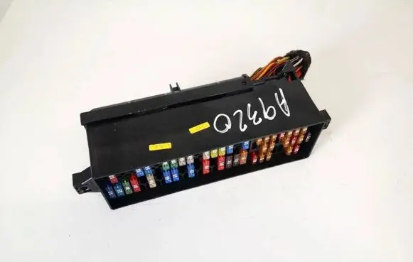 Volkswagen Cross Polo Fuse box set 6r0937615a
