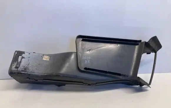 BMW X5 E70 Cabin air duct channel 7222878