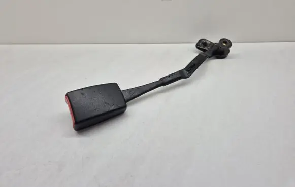 Audi A3 S3 8L Front seatbelt buckle 8L0857755D