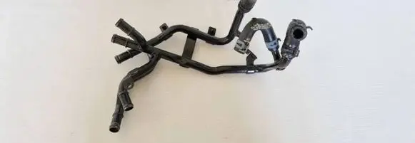 Audi A4 S4 B9 Engine coolant pipe/hose 04L122157BS