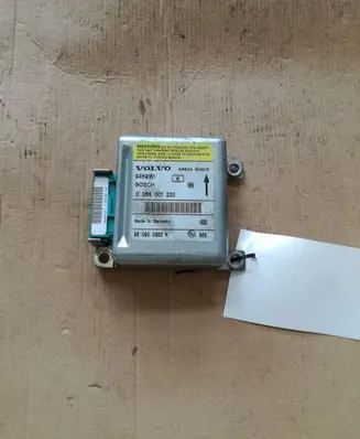 Volvo S70 V70 V70 XC Airbag control unit/module 0285001220