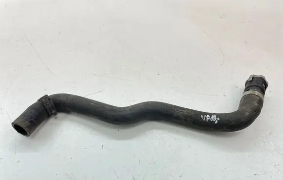 Ford Focus Engine coolant pipe/hose AV6118K582