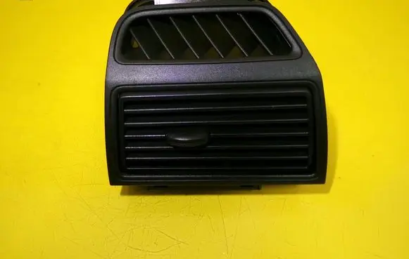 Fiat Punto (188) Dashboard side air vent grill/cover trim 