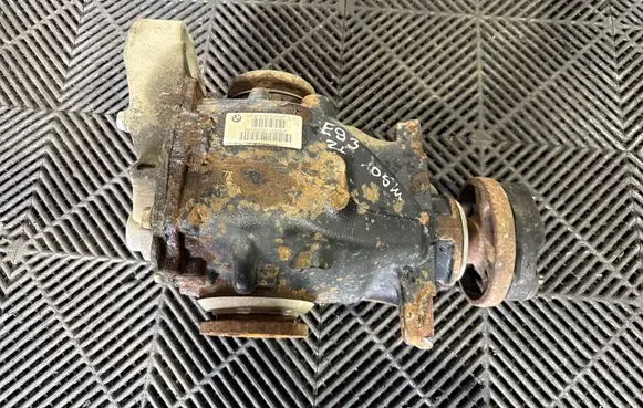 BMW 3 E92 E93 Rear differential 7591016